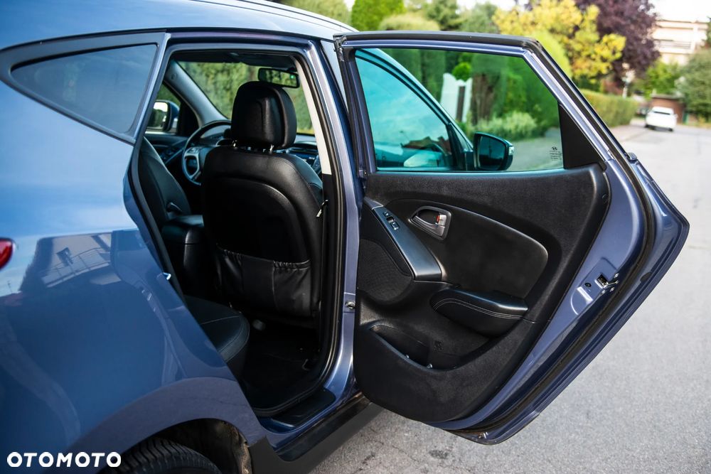 Hyundai ix35 blue 1.6 2WD Finale Gold - 35