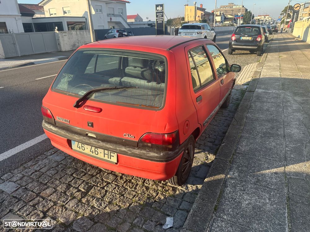 Renault Clio 1.2 Oasis - 4