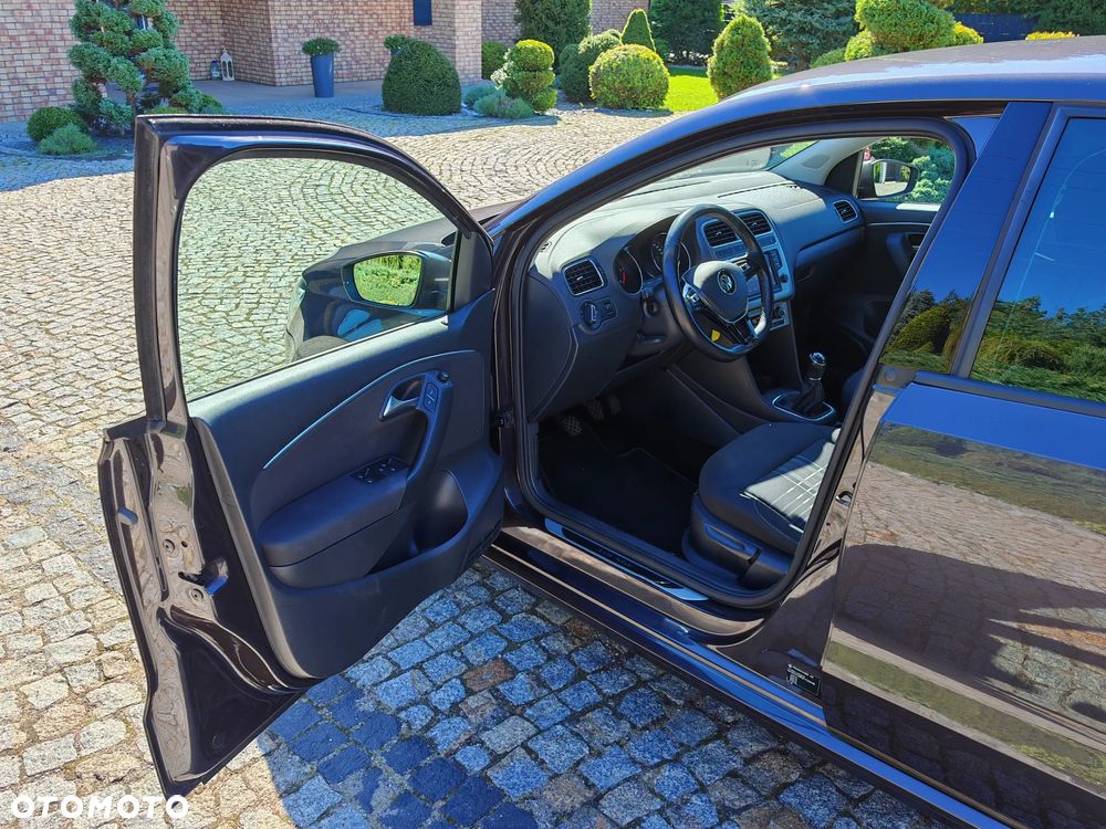 Volkswagen Polo 1.4 TDI Blue Motion Technology Lounge - 10