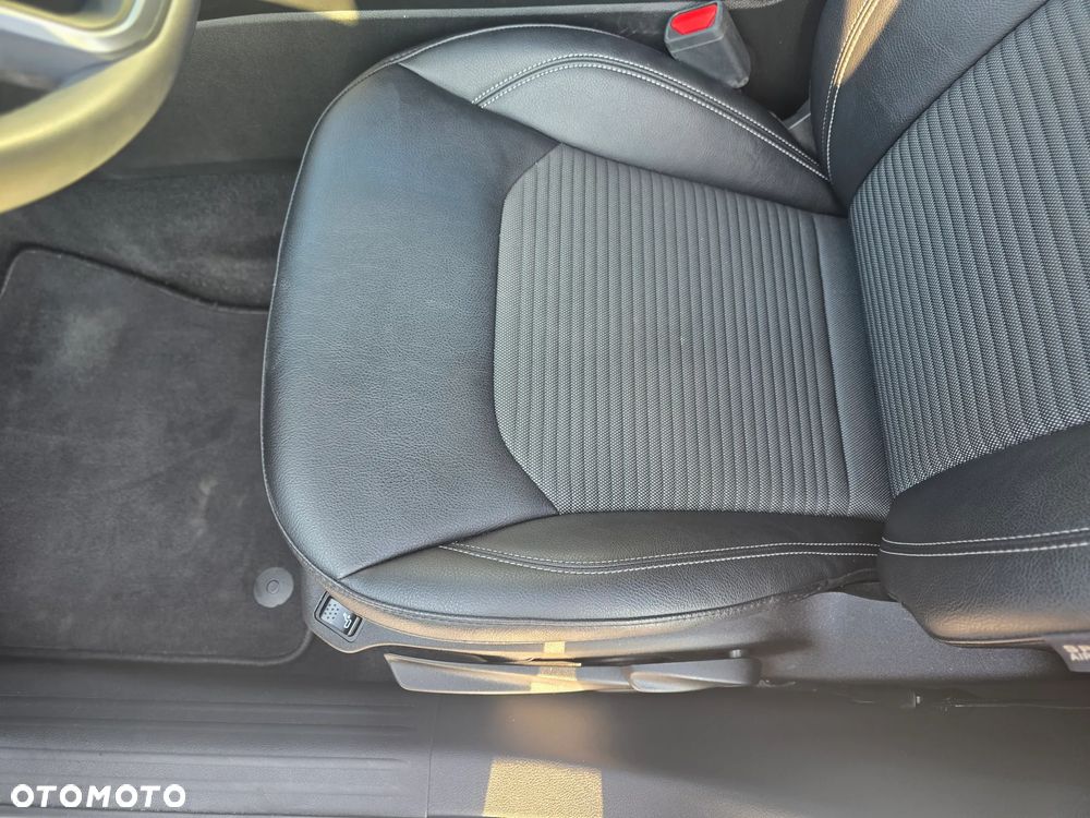 Jeep Compass 1.5 T4 mHEV Limited FWD S&S DCT - 29