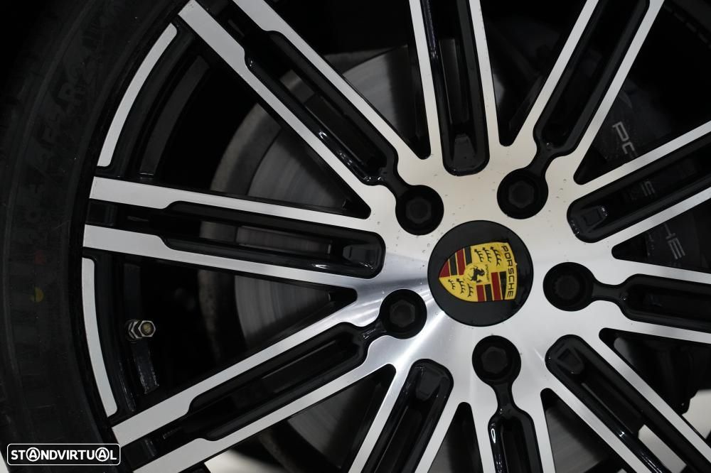 Porsche Cayenne Tiptronic - 16