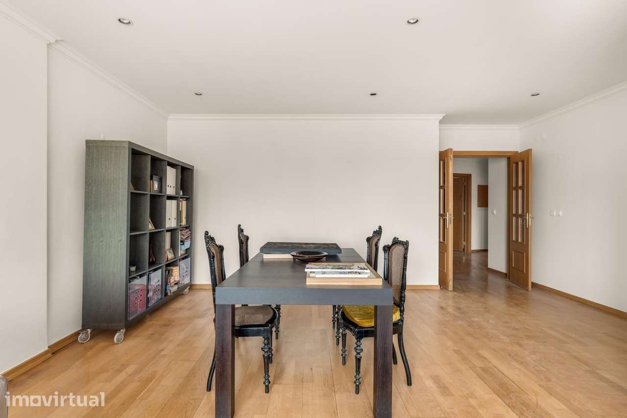 Apartamento T2 com estacionamento - Grande imagem: 3/17