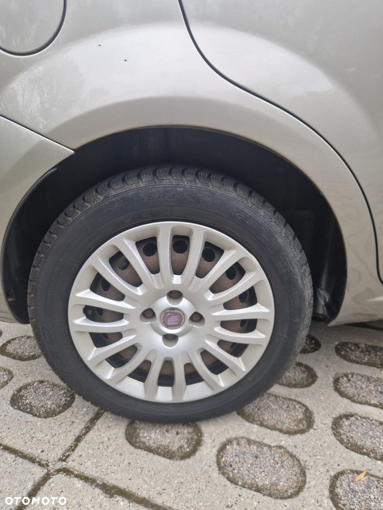 Fiat Grande Punto - 16