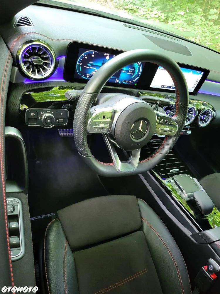 Mercedes-Benz CLA 200 AMG Line 7G-DCT - 8