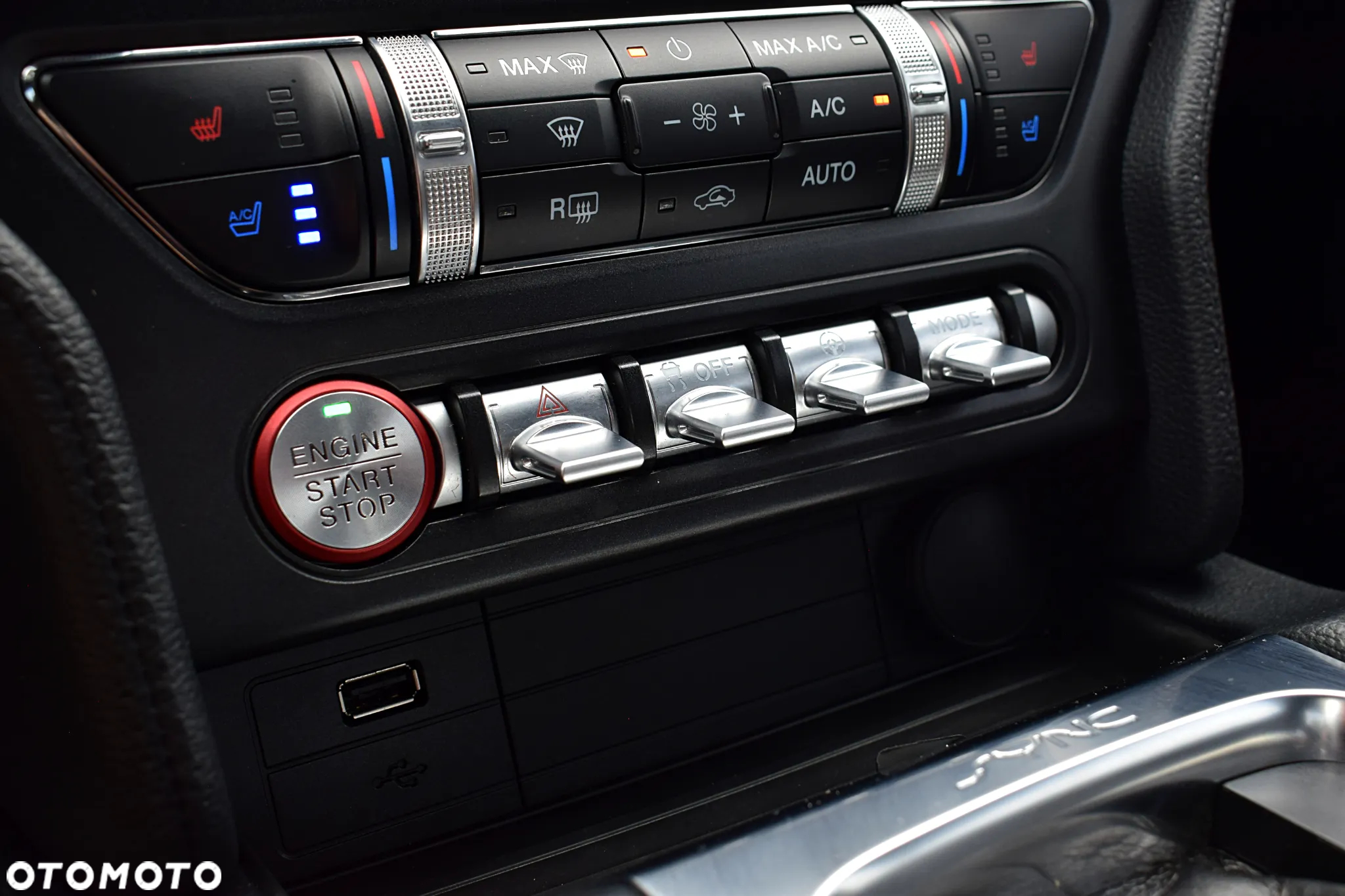 Ford Mustang 5.0 V8 GT - 17