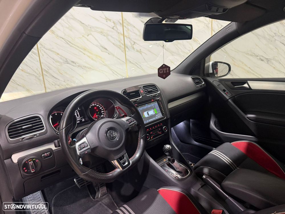 VW Golf 2.0 TSi GTI DSG - 14