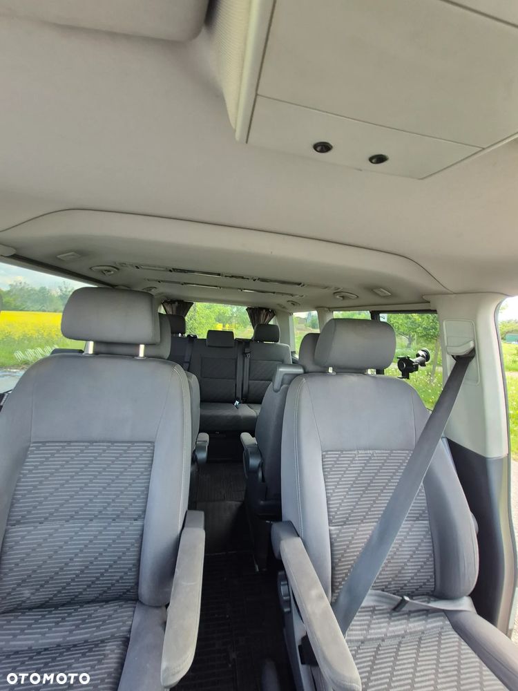 Volkswagen Multivan - 15