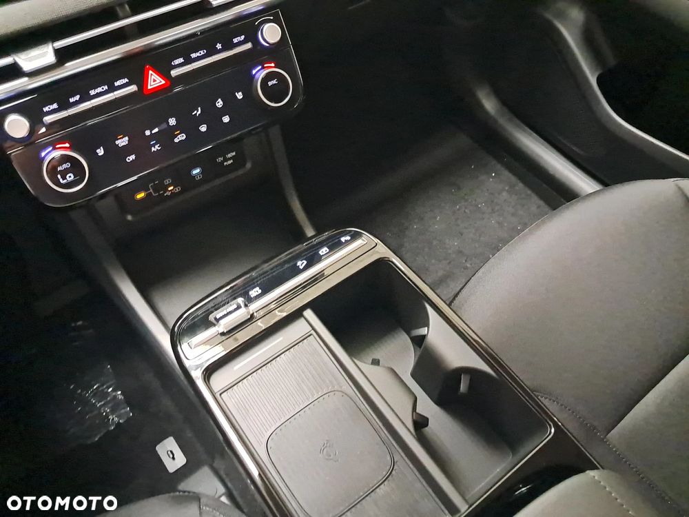 Hyundai Tucson 1.6 T-GDi HEV Smart 2WD - 16