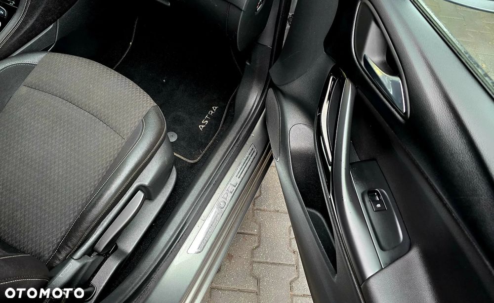 Opel Astra 1.4 Turbo Start/Stop Dynamic - 23
