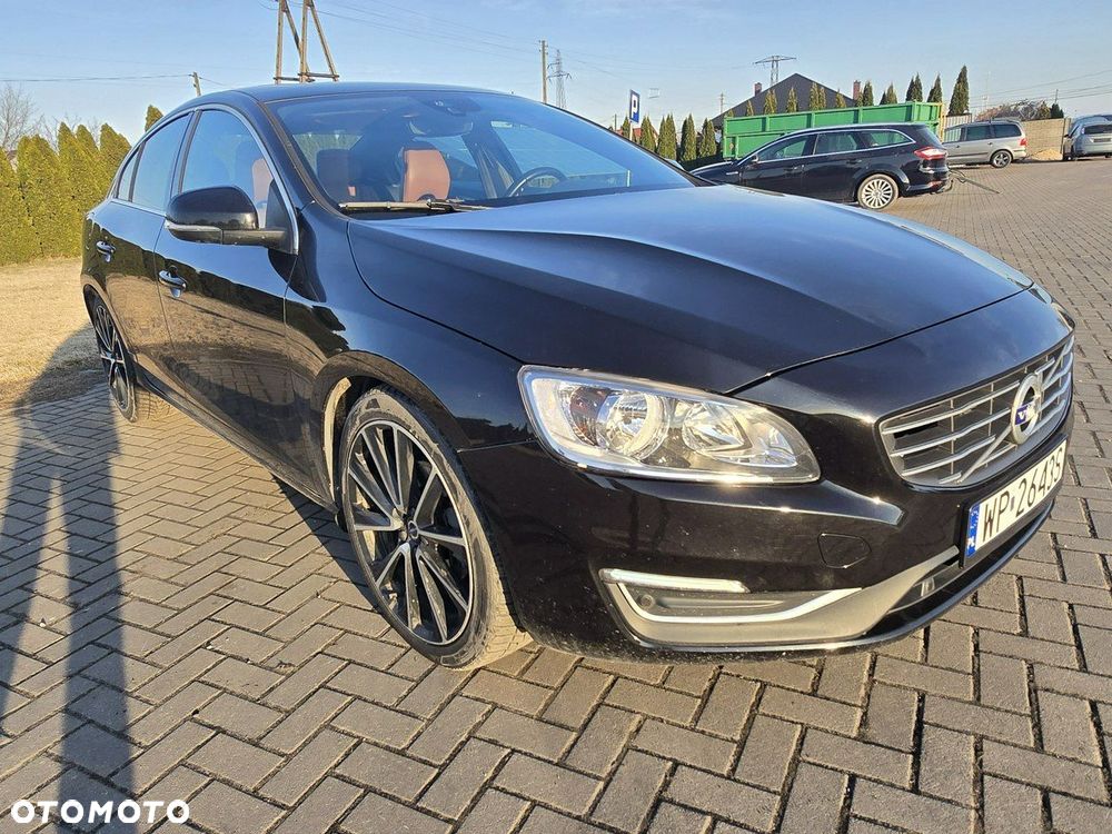 Volvo S60 - 1