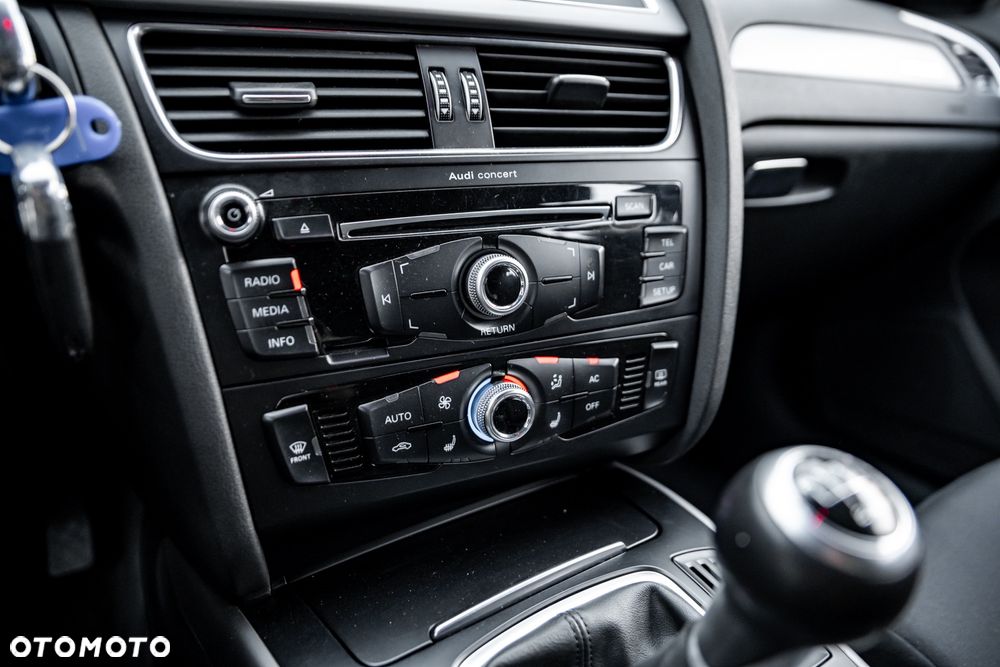 Audi A4 Avant 2.0 TFSI quattro S line Sportpaket - 29