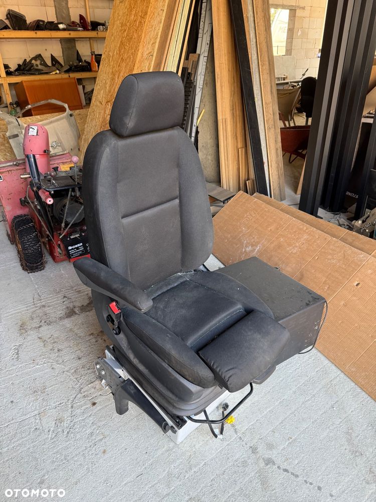 Sprinter 907 fotel pompowany komfortowy podgrzewany - 1