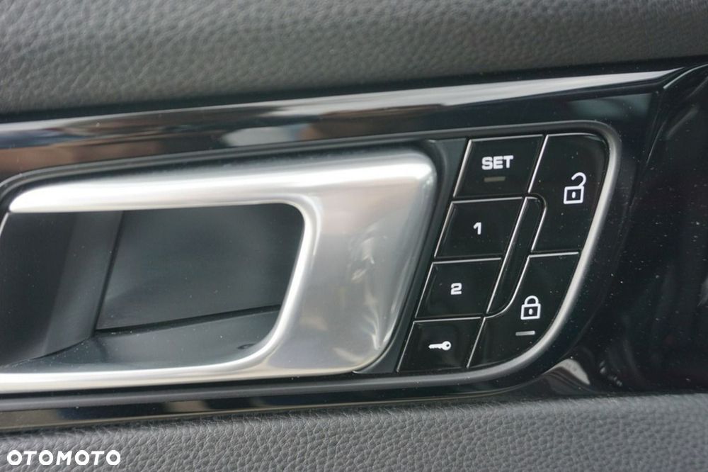 Porsche Panamera 4 - 14