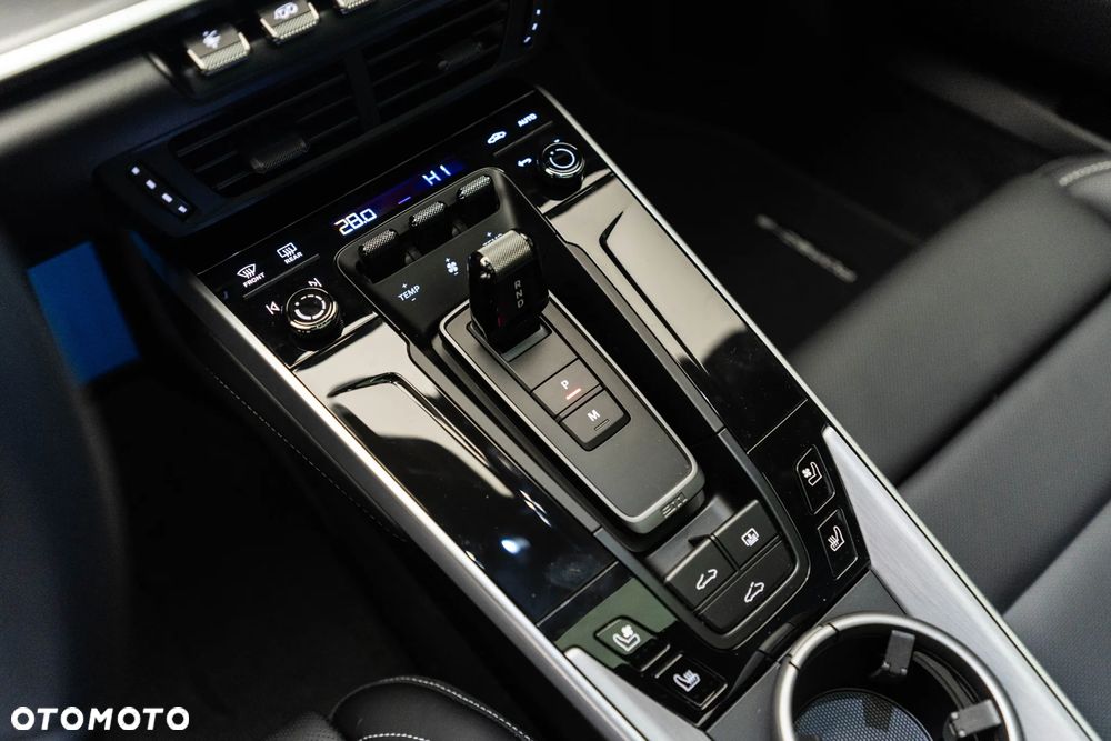 Porsche 911 Carrera 4S - 21