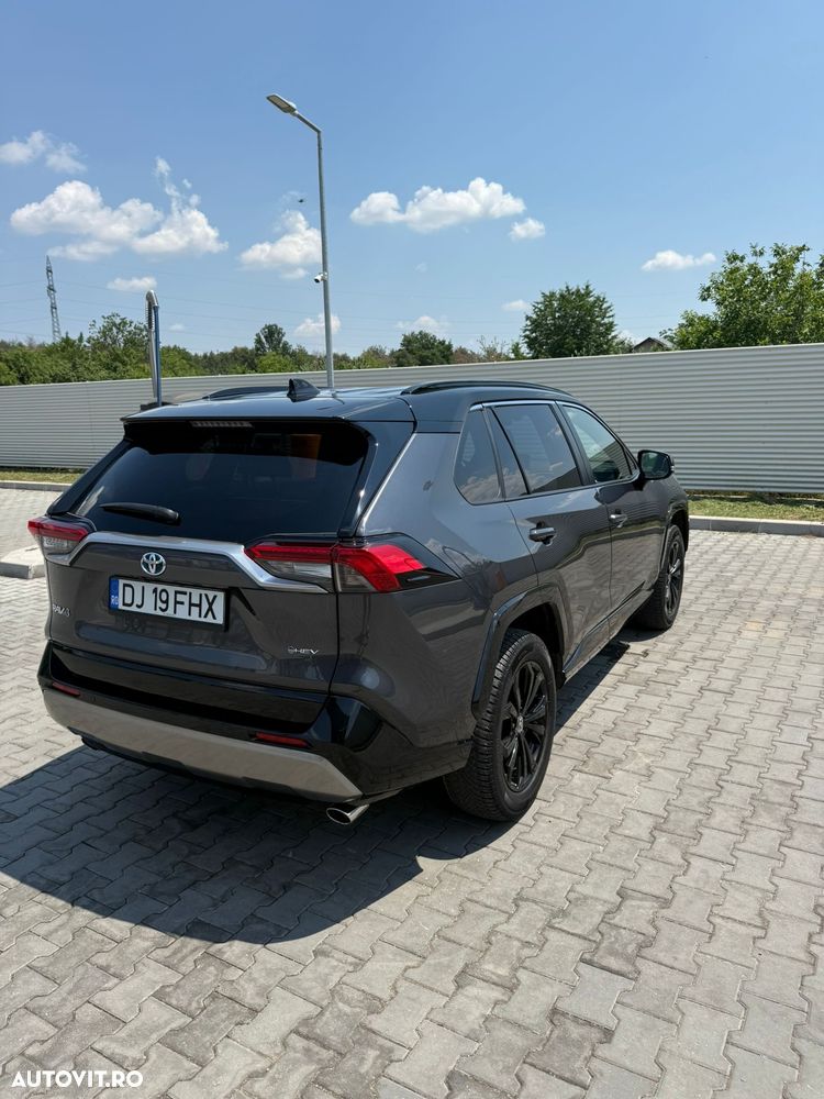 Toyota RAV4 - 9