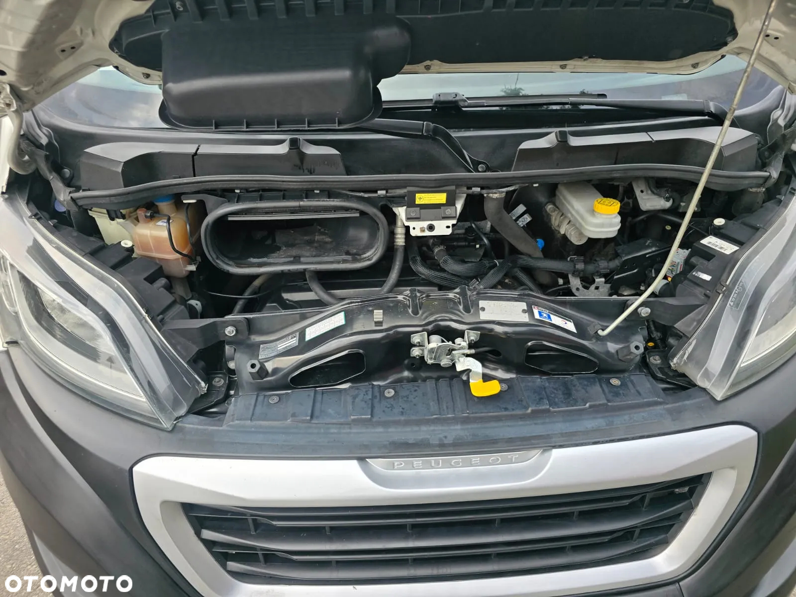 Peugeot Boxer 335 - 15