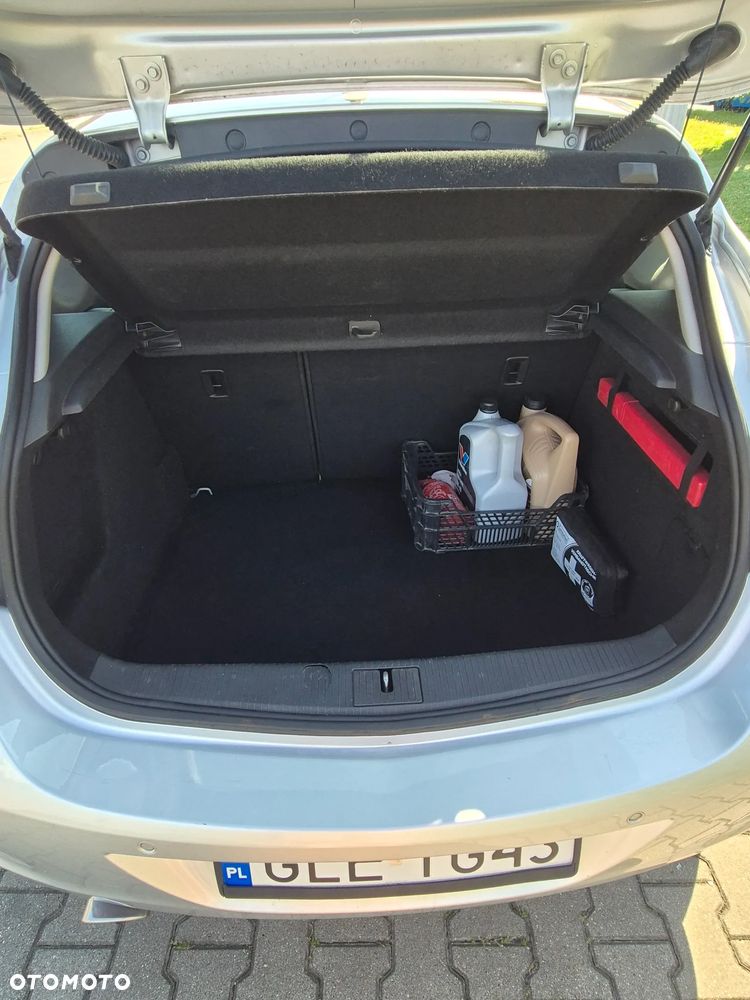 Opel Astra 1.4 Turbo - 11
