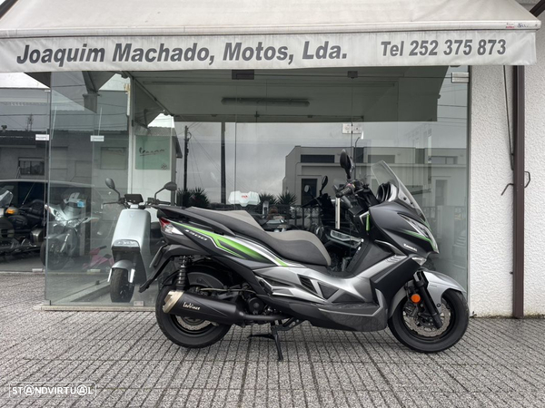 Kawasaki J300 300