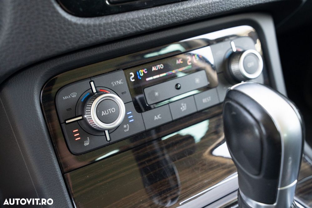 Volkswagen Touareg 3.0 V6 TDI BMT Terrain Tech - 13
