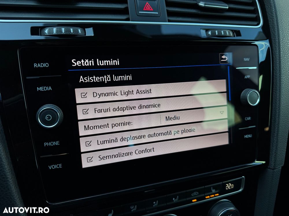 Volkswagen Golf 2.0 TDI DSG Sound - 25