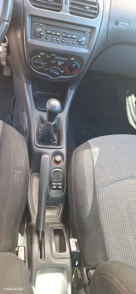 Peugeot 206 - 14