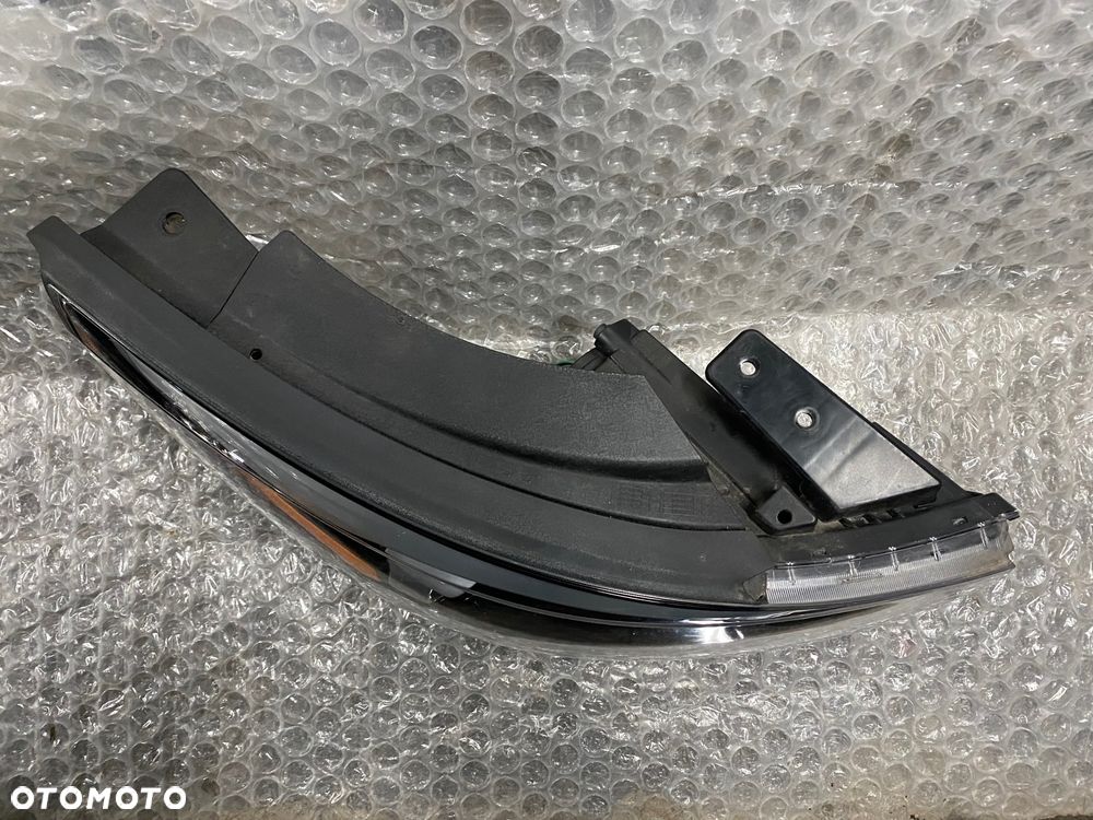 LAMPA PRAWA ZWYKŁA SOCZEWKA KIA CARNIVAL SEDONA 92102-A9040 2015- - 5