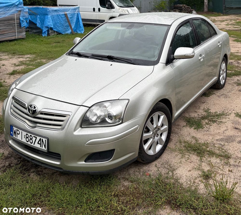 Toyota Avensis 1.8 VVT-i Travel - 2