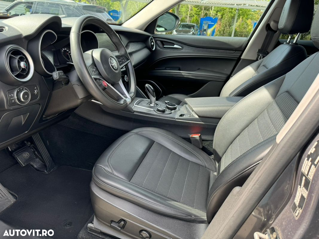 Alfa Romeo Stelvio - 5