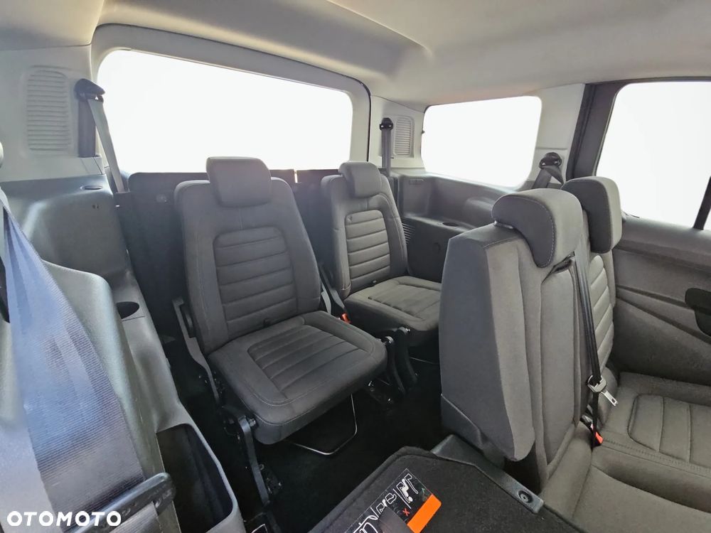 Ford Tourneo Connect - 20
