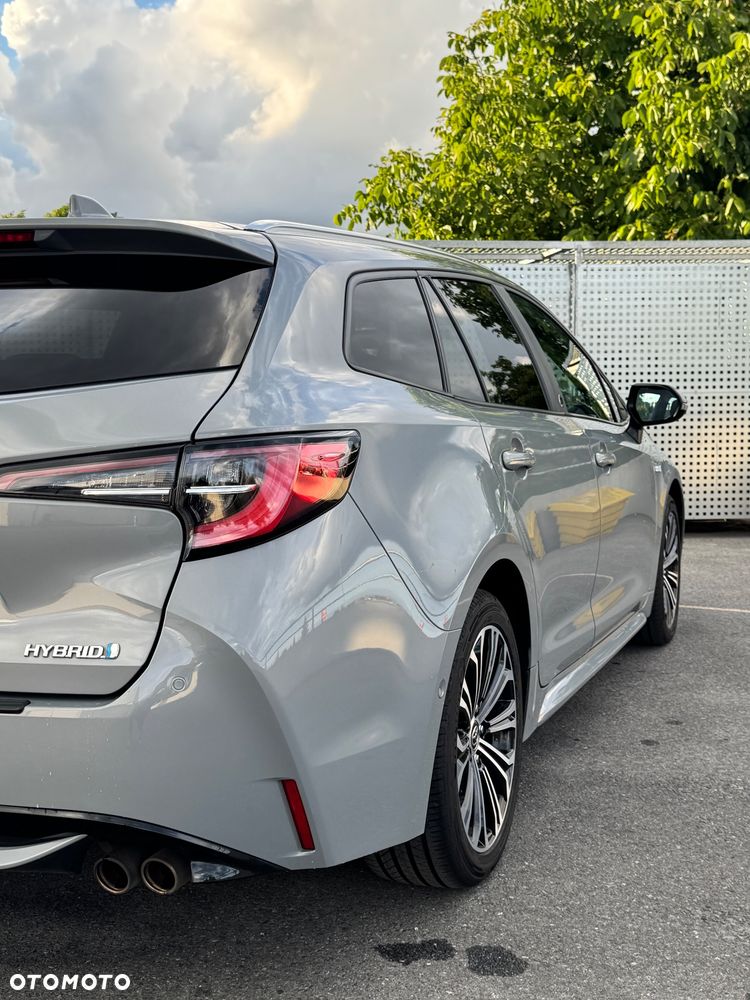 Toyota Corolla 2.0 Hybrid Executive - 10