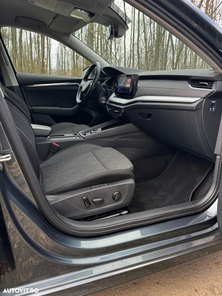 Skoda Octavia 2.0 TDI DSG Style - 37