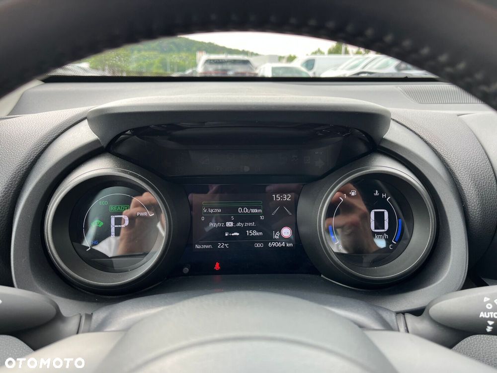Toyota Yaris Cross Hybrid 1.5 Comfort - 12