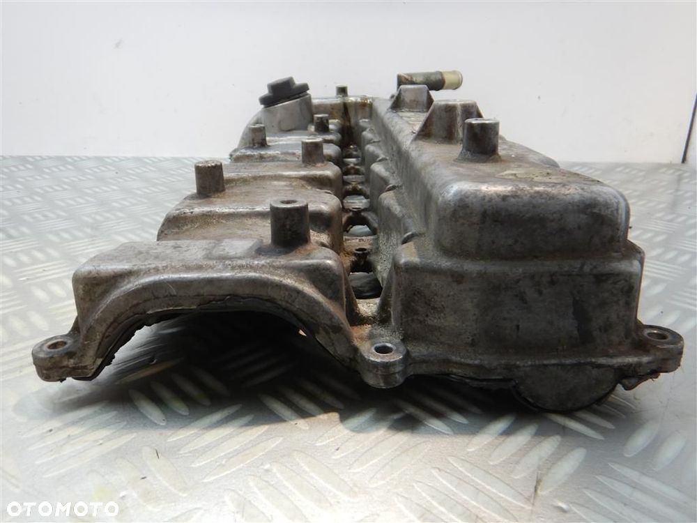 Pokrywa zaworów Ssang Yong Rodius 2004-2013 2,7 XDI - 3