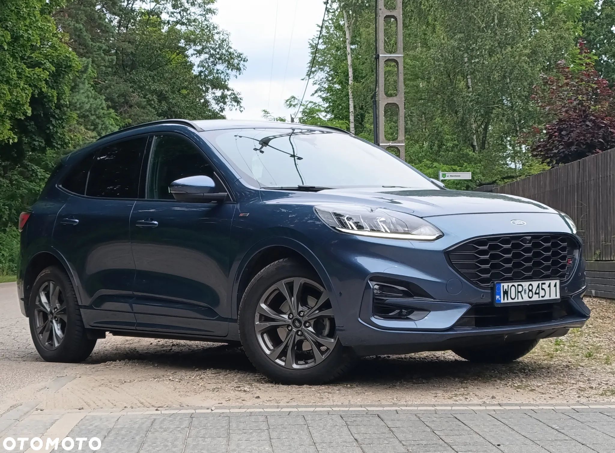 Ford Kuga - 1