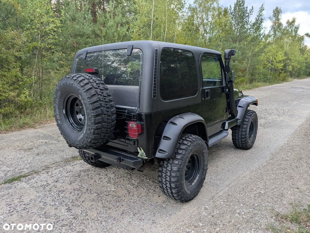 Jeep Wrangler - 9