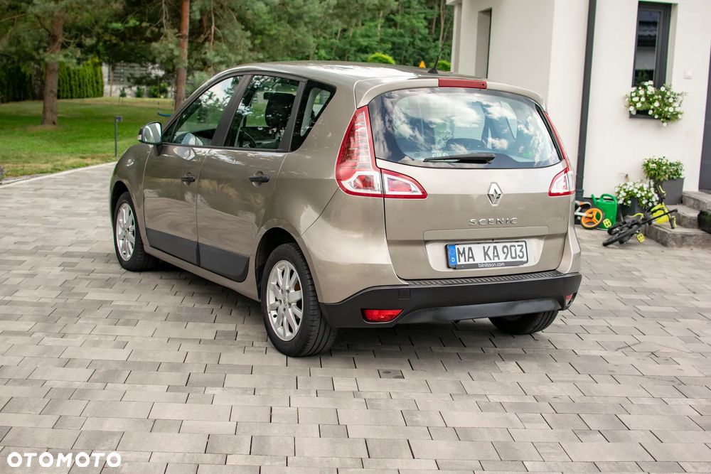 Renault Scenic - 24