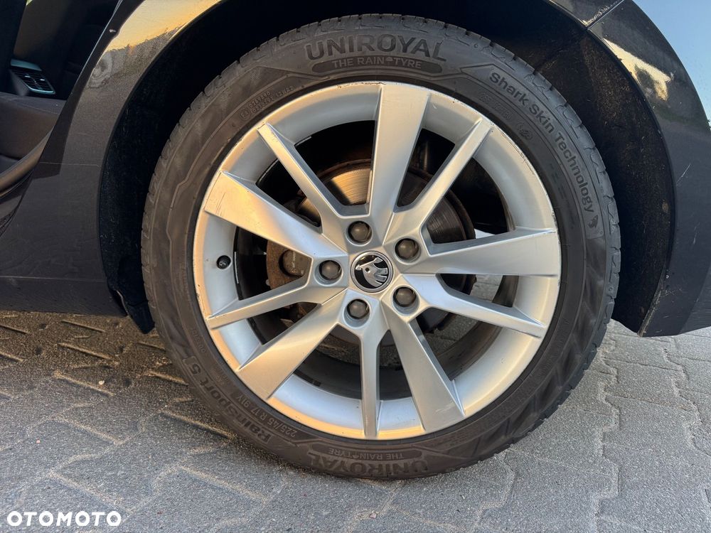 Skoda Octavia 2.0 TSI Style DSG - 17