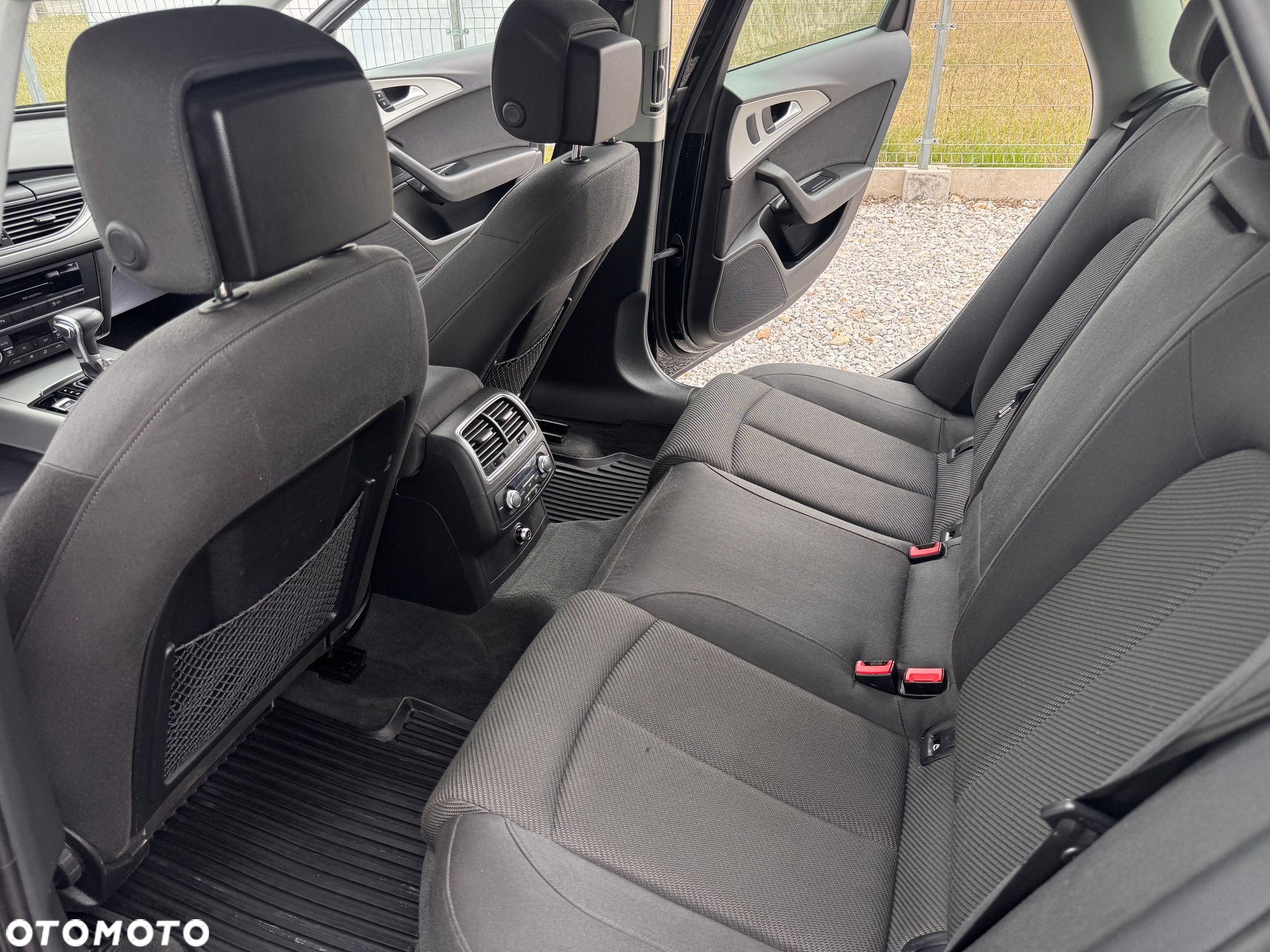 Audi A6 Avant 2.0 TDI Ultra S tronic - 11