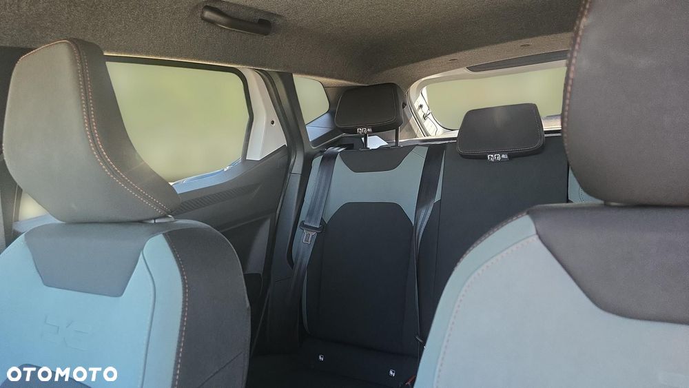 Dacia Duster 1.2 TCe mHEV Extreme - 11