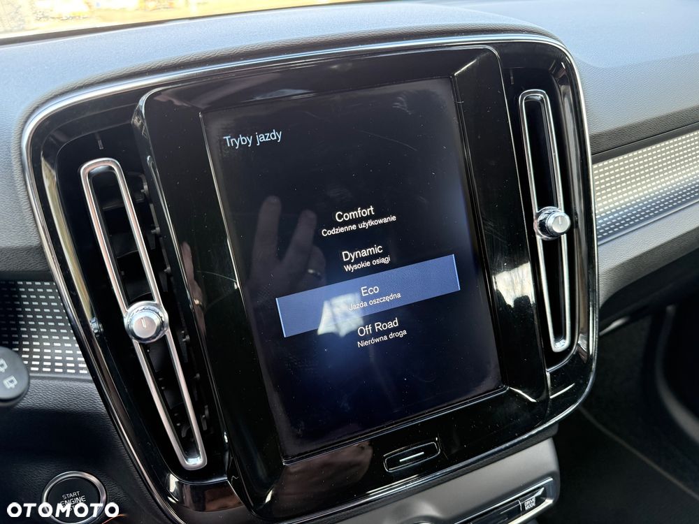 Volvo XC 40 D3 AWD Geartronic R-Design - 30