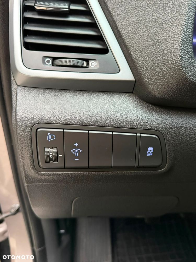 Hyundai Tucson - 32