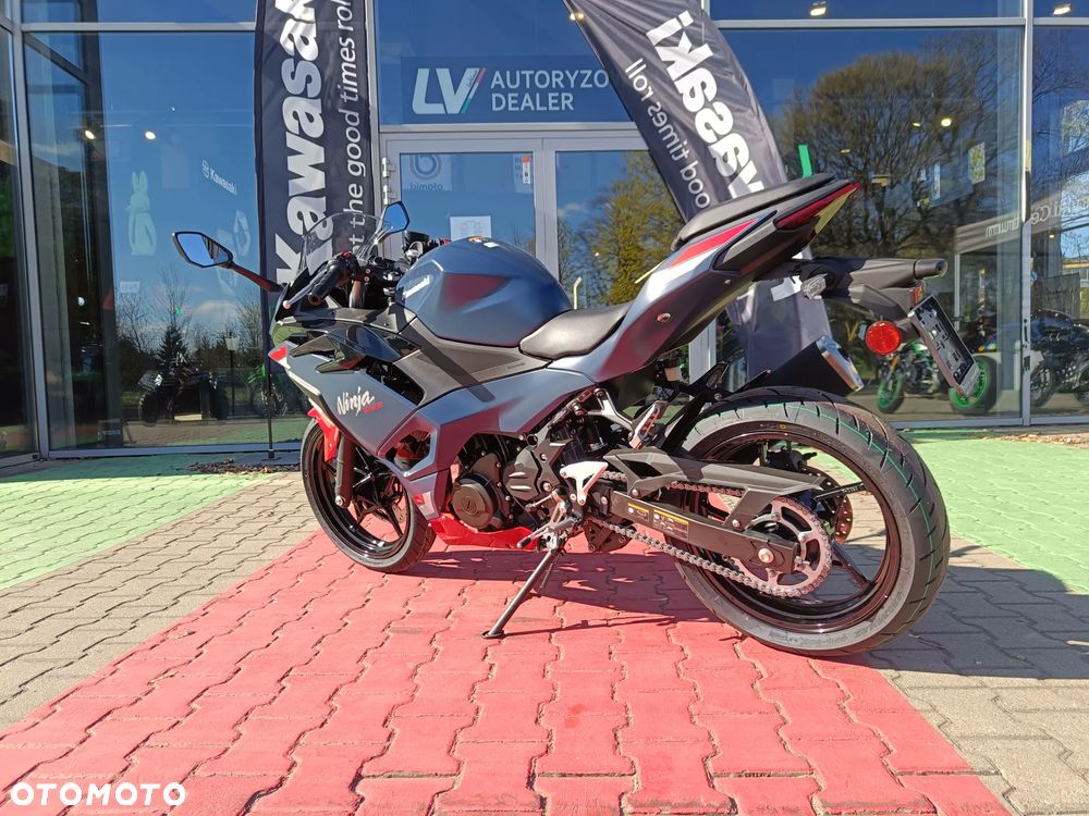 Kawasaki Ninja - 5