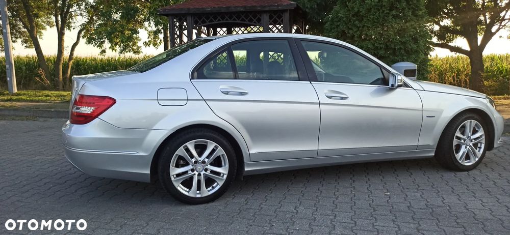 Mercedes-Benz Klasa C 180 T CDI DPF (BlueEFFICIENCY) Avantgarde - 11