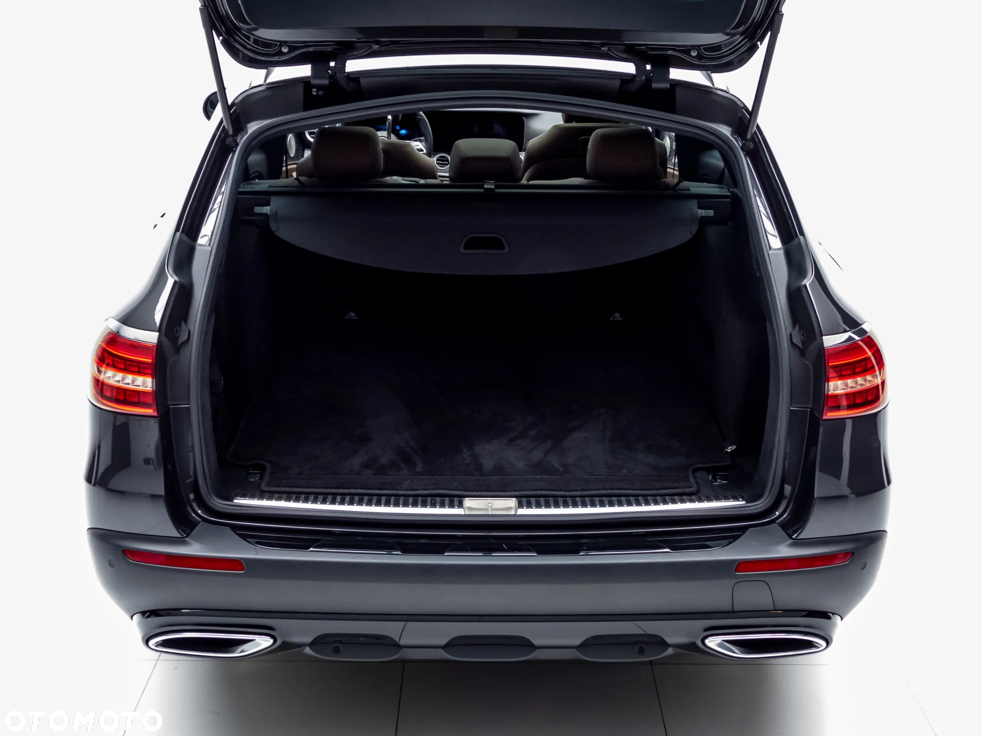 Mercedes-Benz Klasa E 220 d 4-Matic All-Terrain Avantgarde - 39