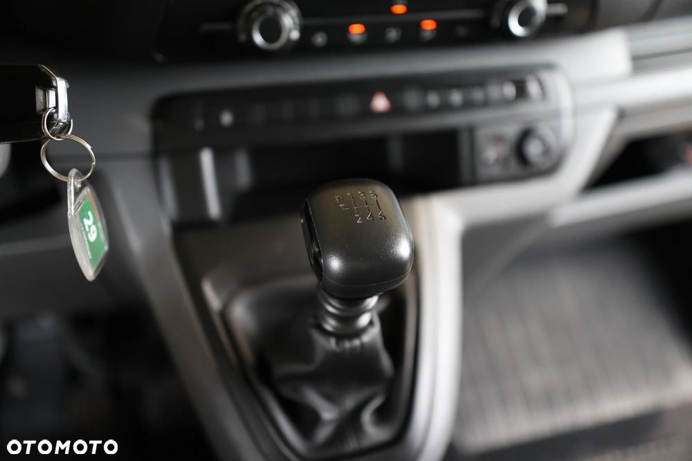 Toyota Proace Verso - 16