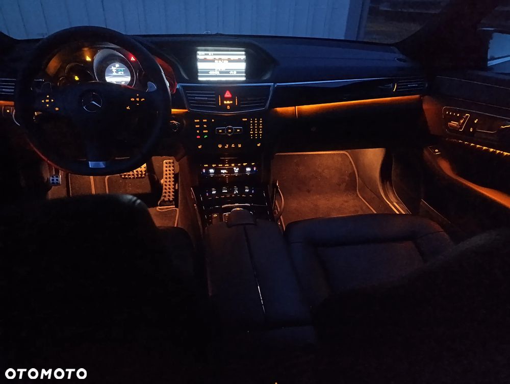Mercedes-Benz Klasa E 350 4-Matic Avantgarde - 21