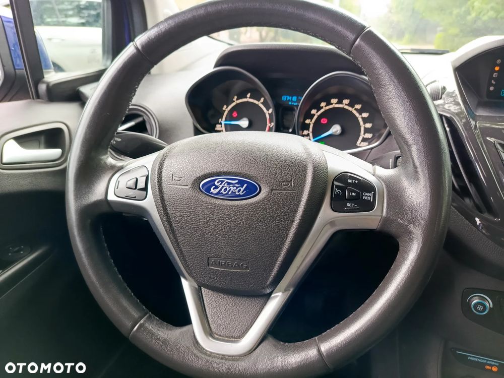 Ford Tourneo Courier 1.0 EcoBoost Titanium - 28