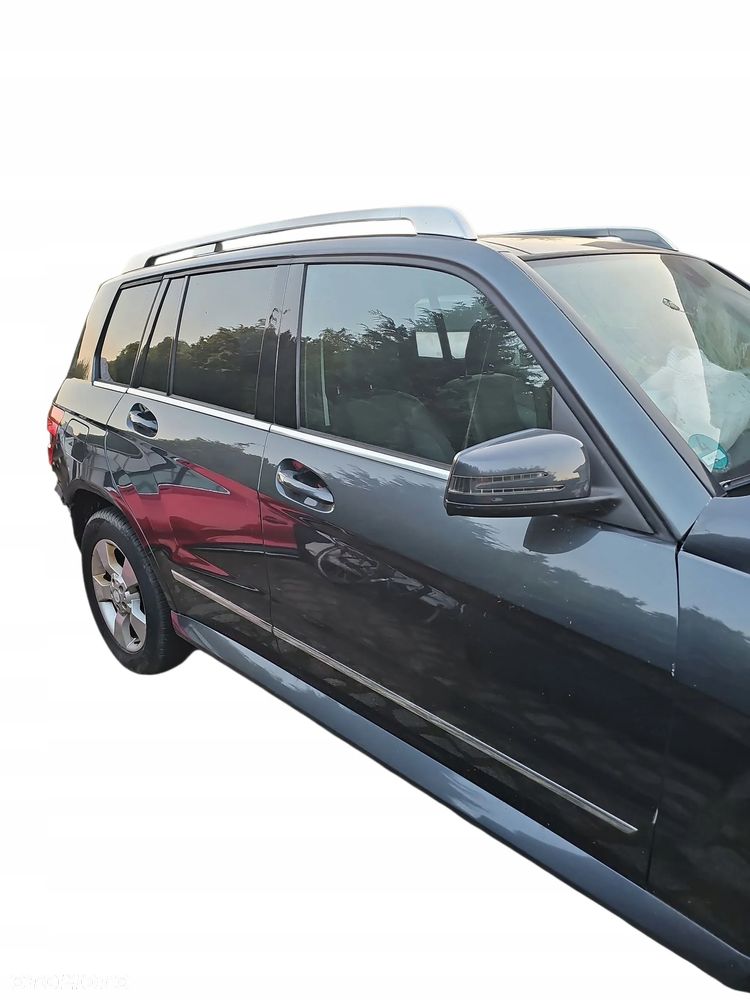 MERCEDES GLK 204X DRZWI PRAWE PRZÓD PRAWE TYL KOD LAKIERU C755 755
