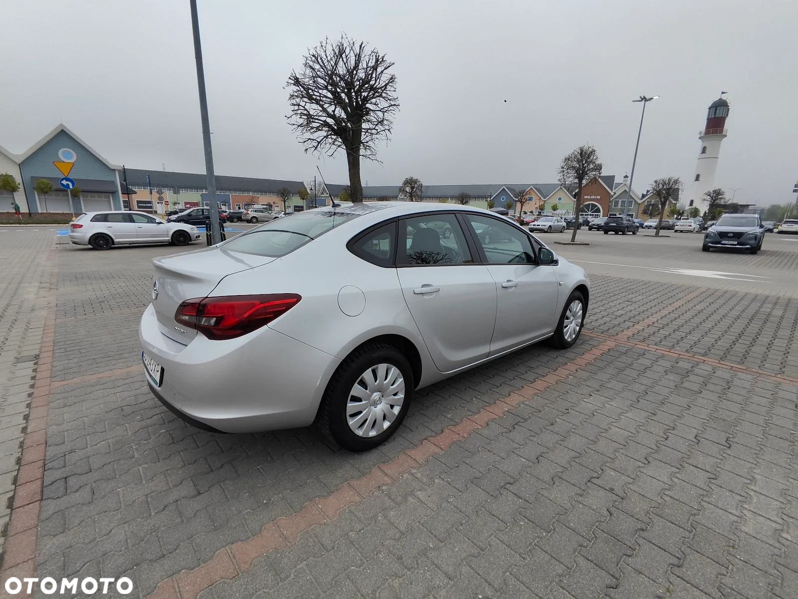 Opel Astra IV 1.4 T Executive - 4