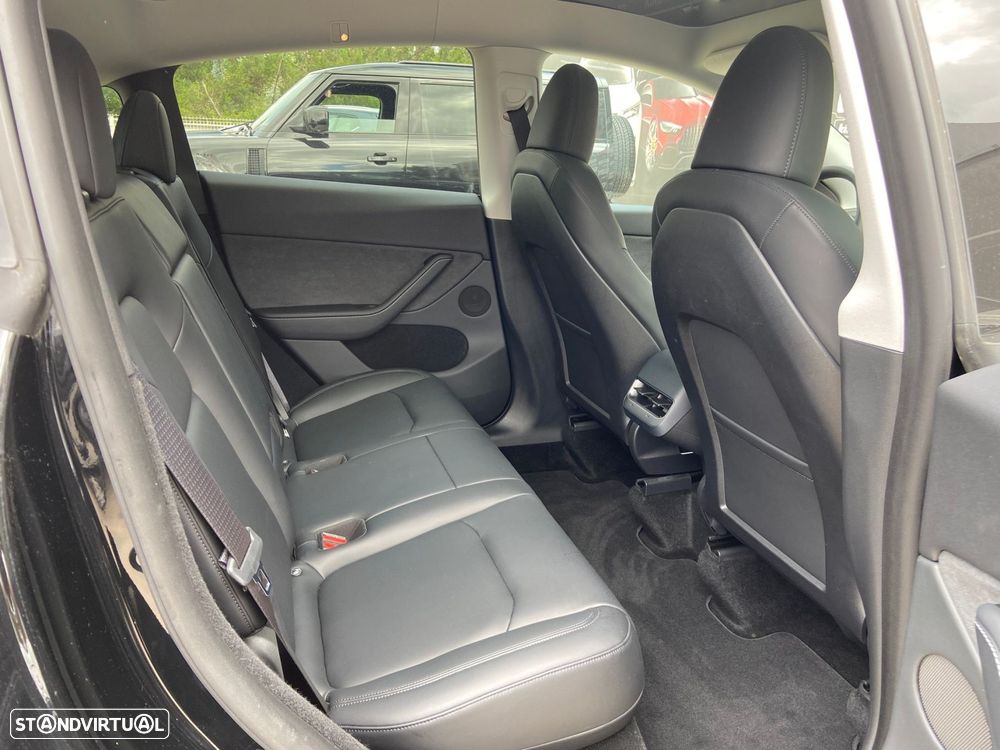 Tesla Model Y Performance Dual Motor AWD - 42